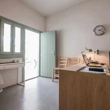 Гостевой дом Agave Santorini Design Boutique 3*